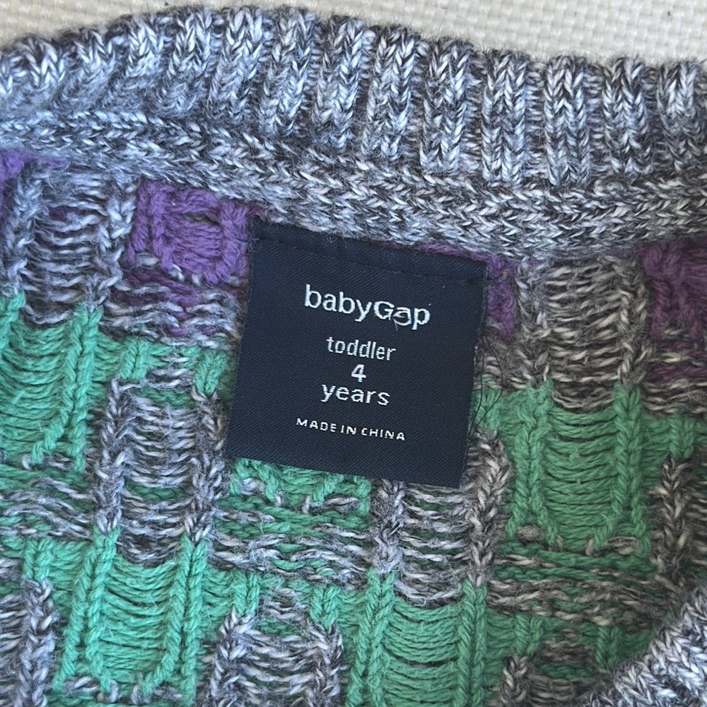 babyGap Size 4T • Colorful Geometric Crewneck Sweater - Picture 2 of 5